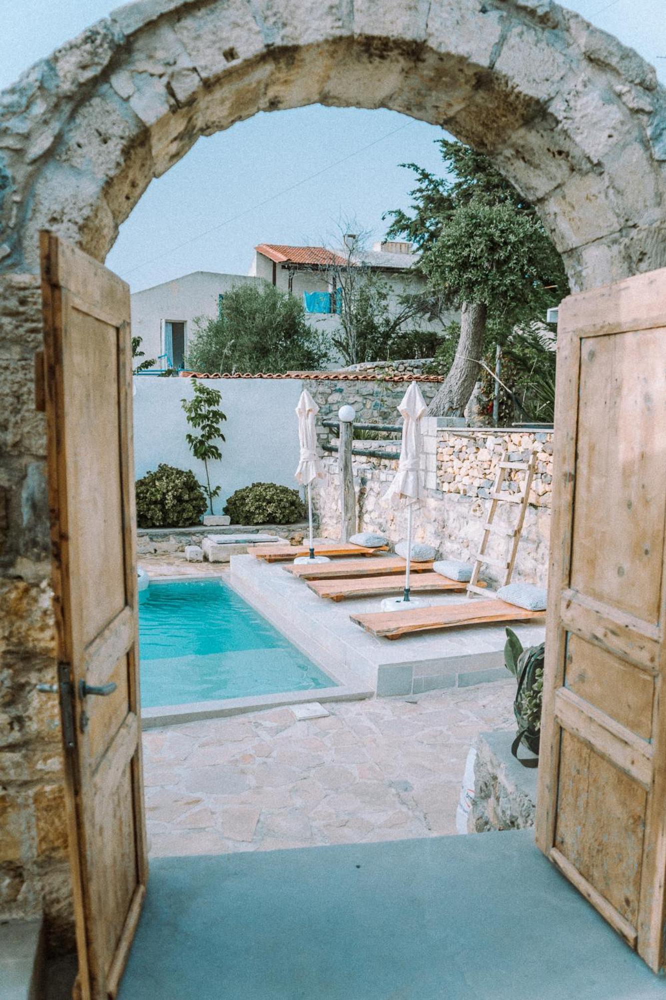 Antonia'S Stonebuilt Mansion With A Private Pool Arménoi Exterior foto