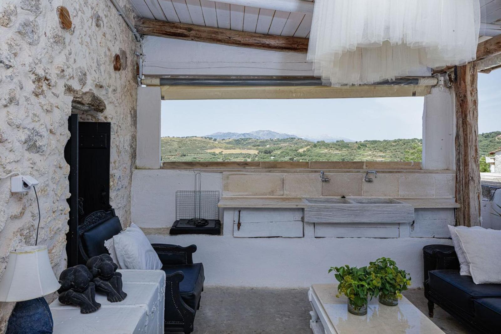 Antonia'S Stonebuilt Mansion With A Private Pool Arménoi Exterior foto